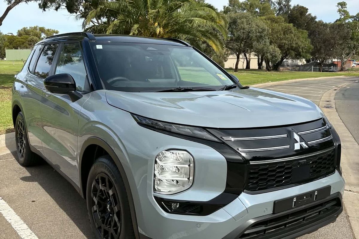 2026 Mitsubishi Outlander LS ZM