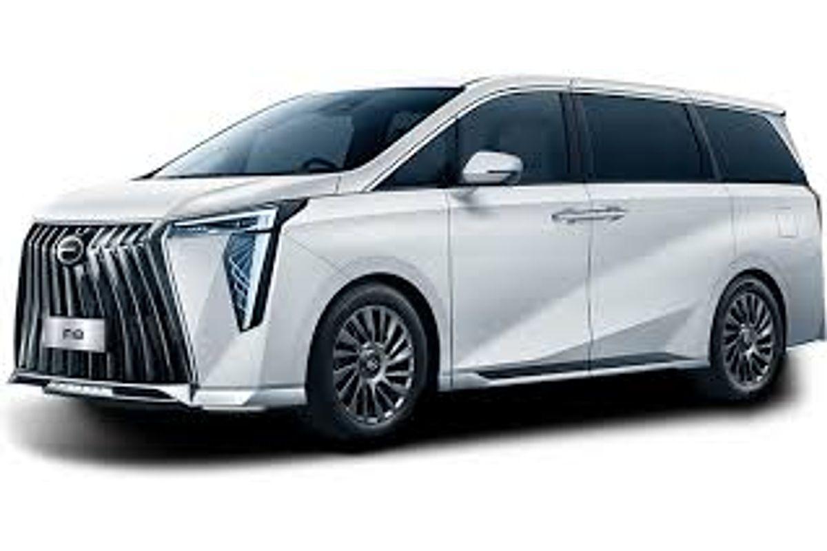 2025 GAC M8 PHEV Premium