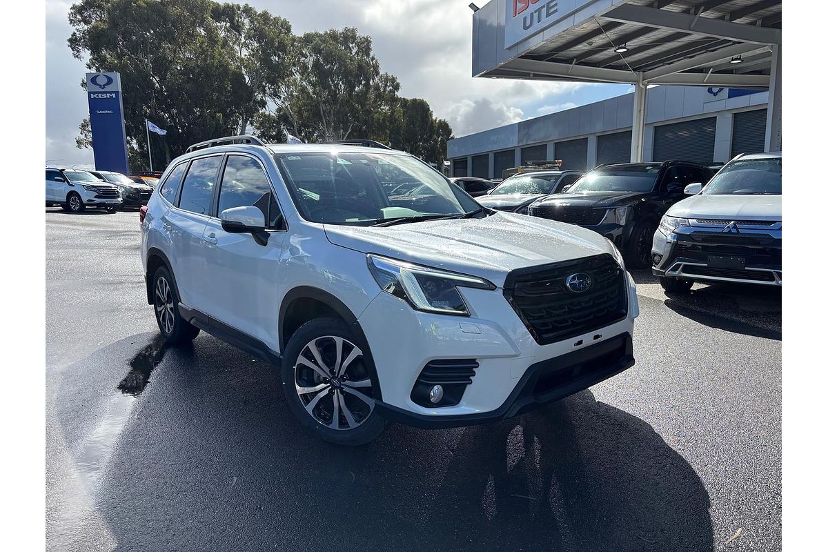 2022 Subaru Forester 2.5i Premium S5