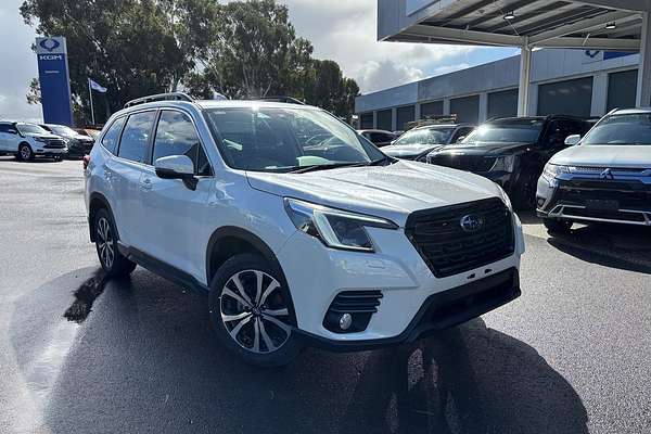 2022 Subaru Forester 2.5i Premium S5