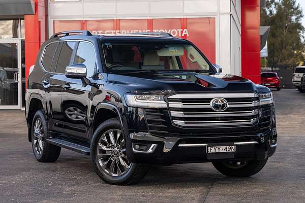 2023 Toyota Landcruiser Sahara ZX FJA300R
