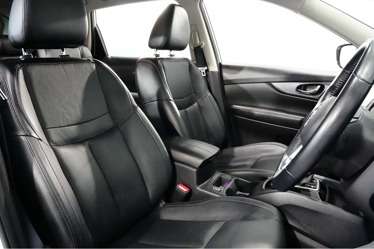 2022 Nissan X-TRAIL ST-L T32