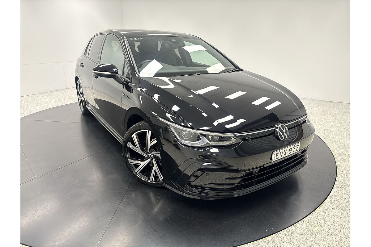 2022 Volkswagen Golf 110TSI R-Line 8