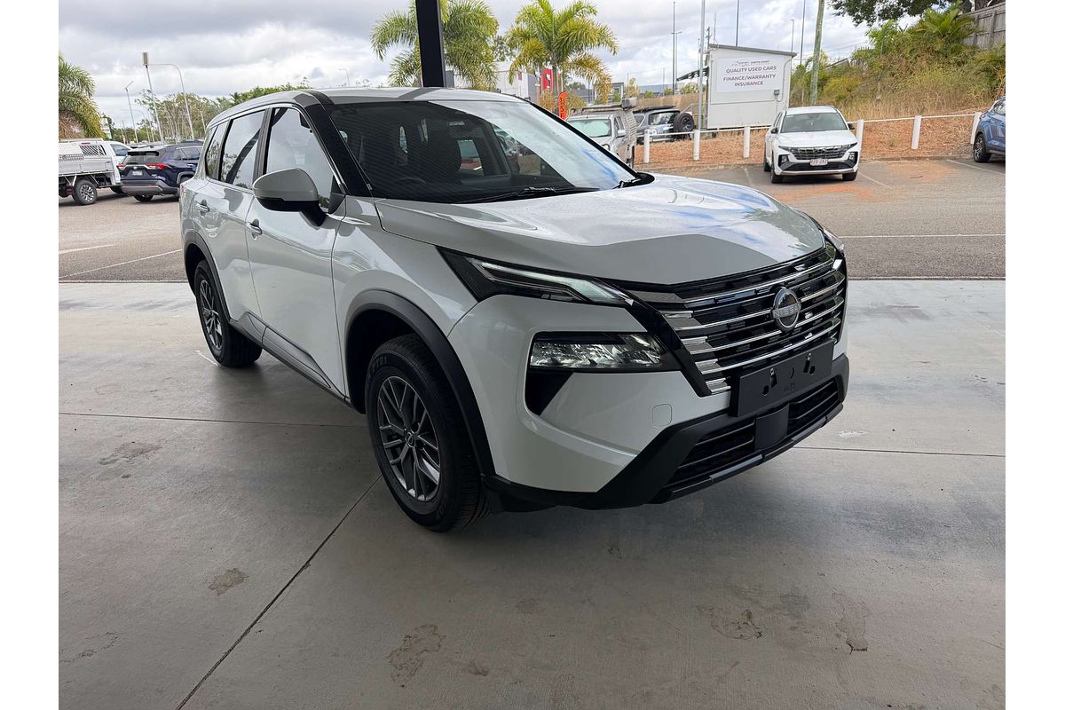 2025 Nissan X-TRAIL ST T33