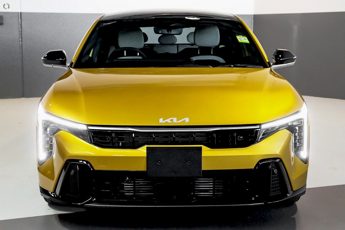 2025 Kia K4 GT-Line CL4m