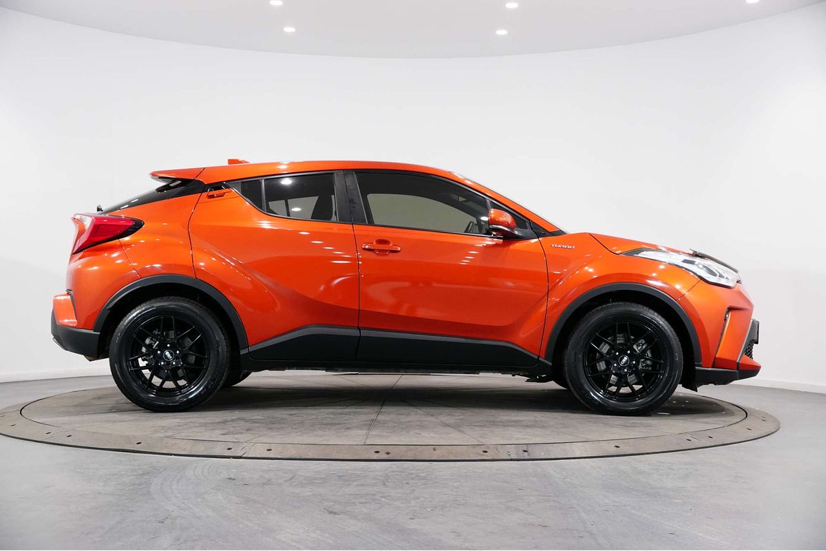 2020 Toyota C-HR GXL NGX10R