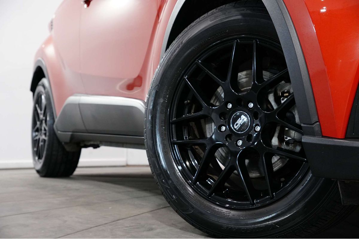 2020 Toyota C-HR GXL NGX10R