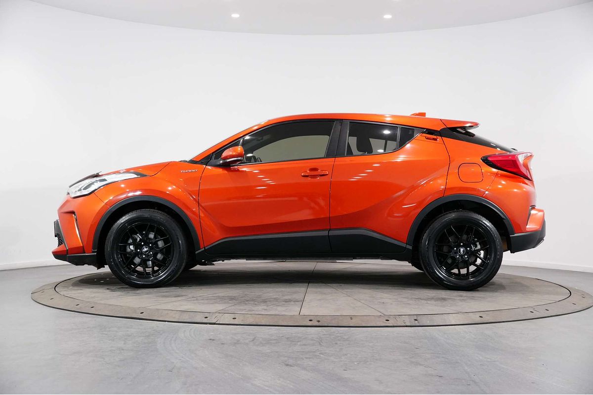 2020 Toyota C-HR GXL NGX10R
