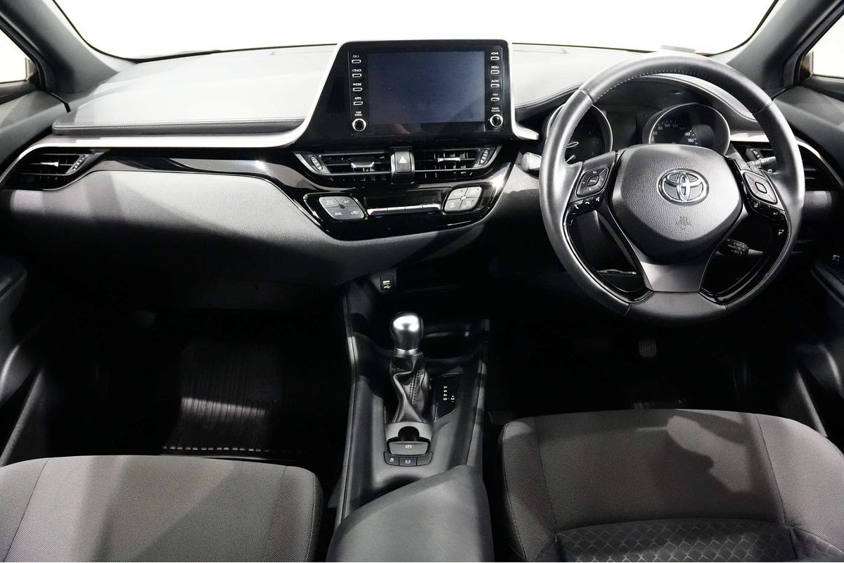2020 Toyota C-HR GXL NGX10R