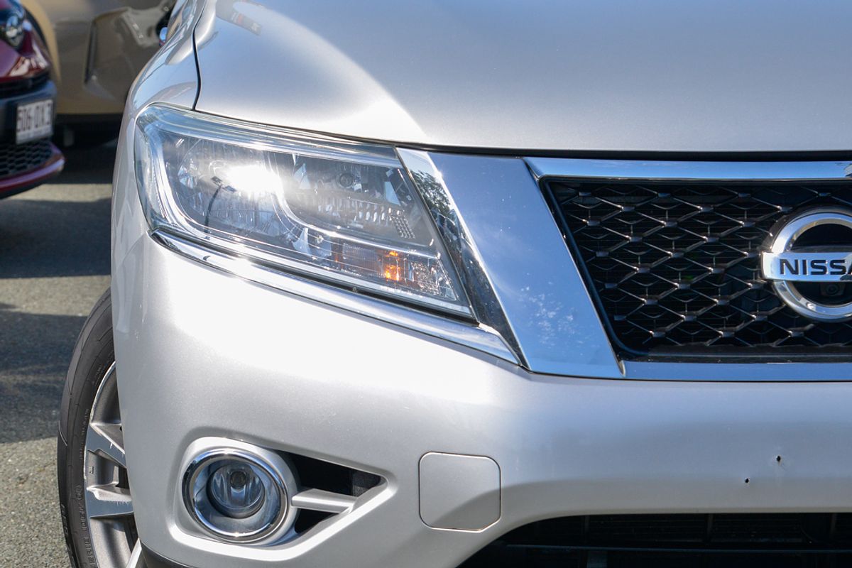 2016 Nissan Pathfinder ST-L R52