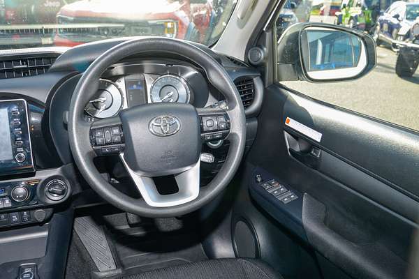 2024 Toyota Hilux SR GUN126R 4X4 thumb-18