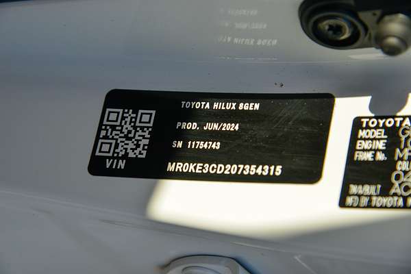 2024 Toyota Hilux SR GUN126R 4X4 thumb-21