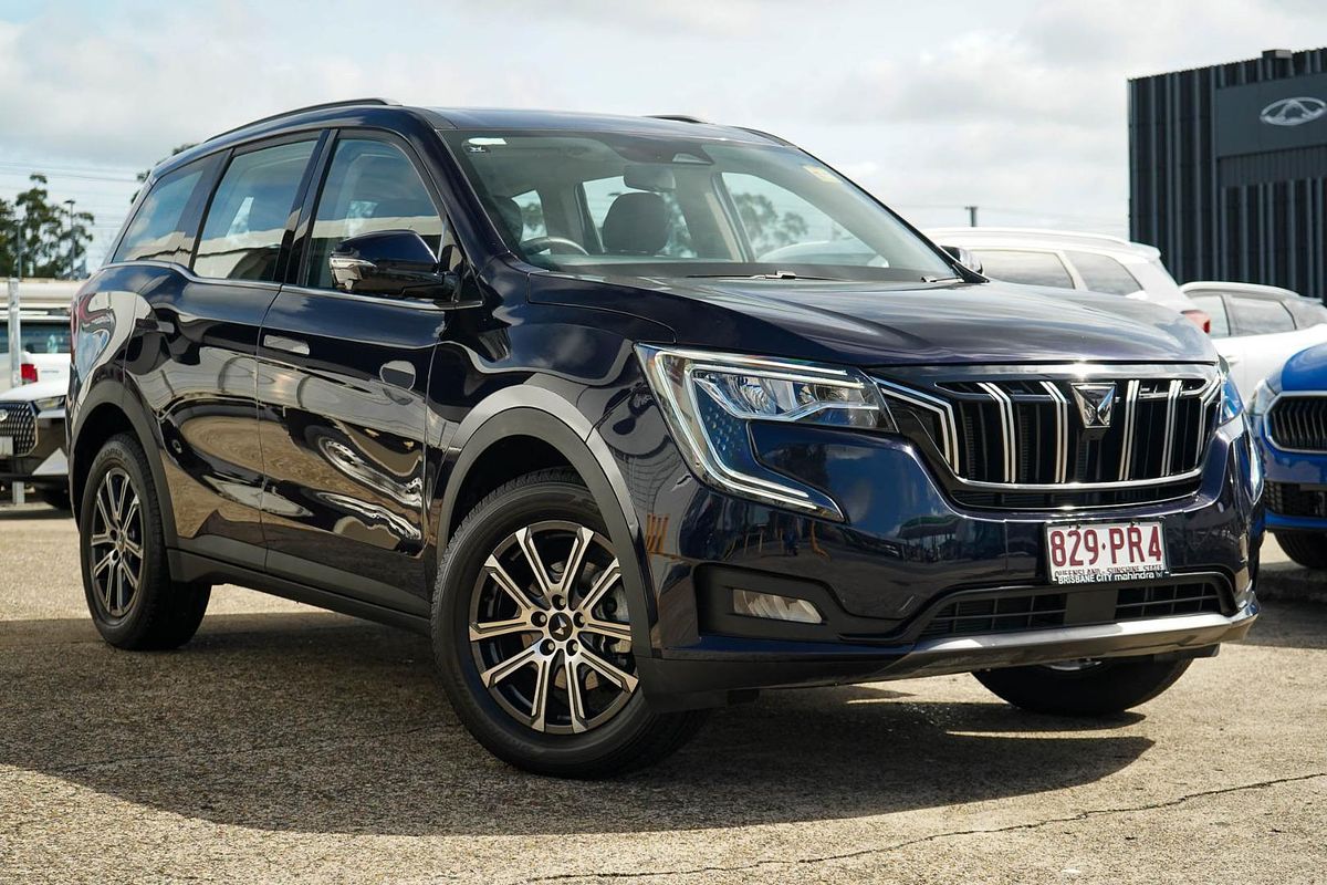 2025 Mahindra XUV700 AX7L