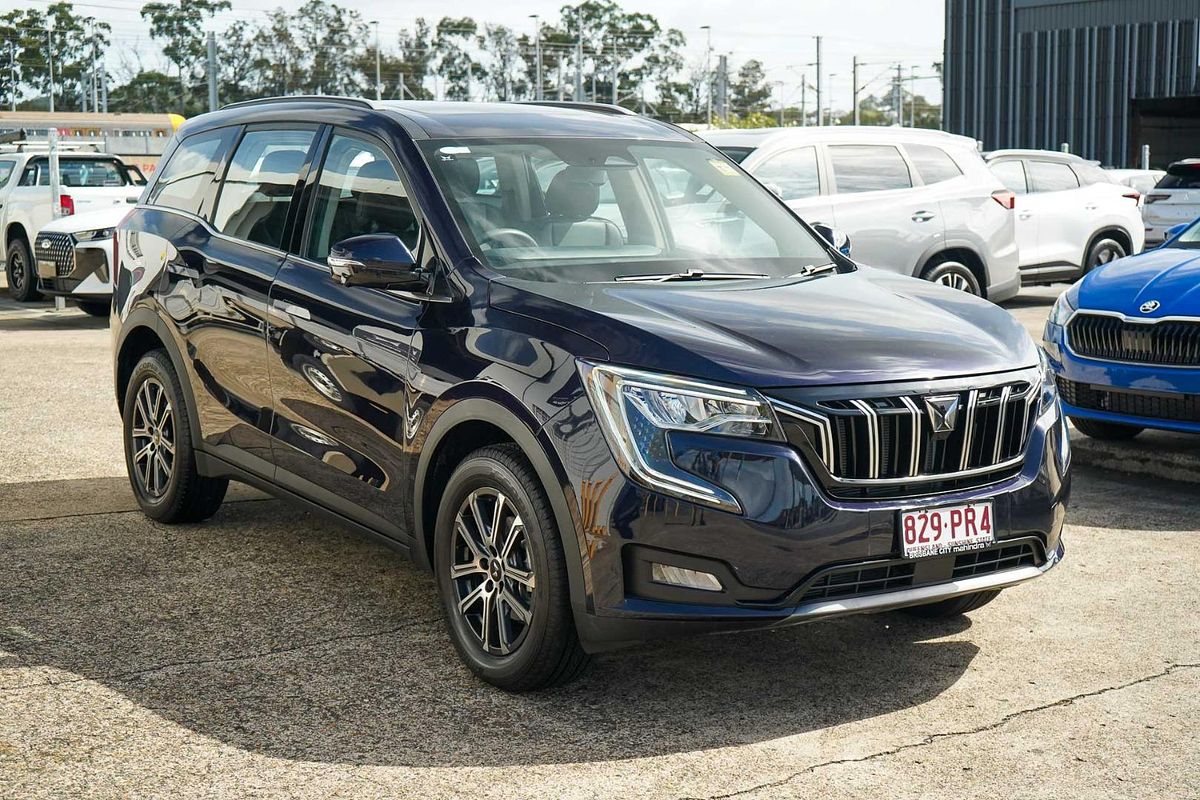 2025 Mahindra XUV700 AX7L