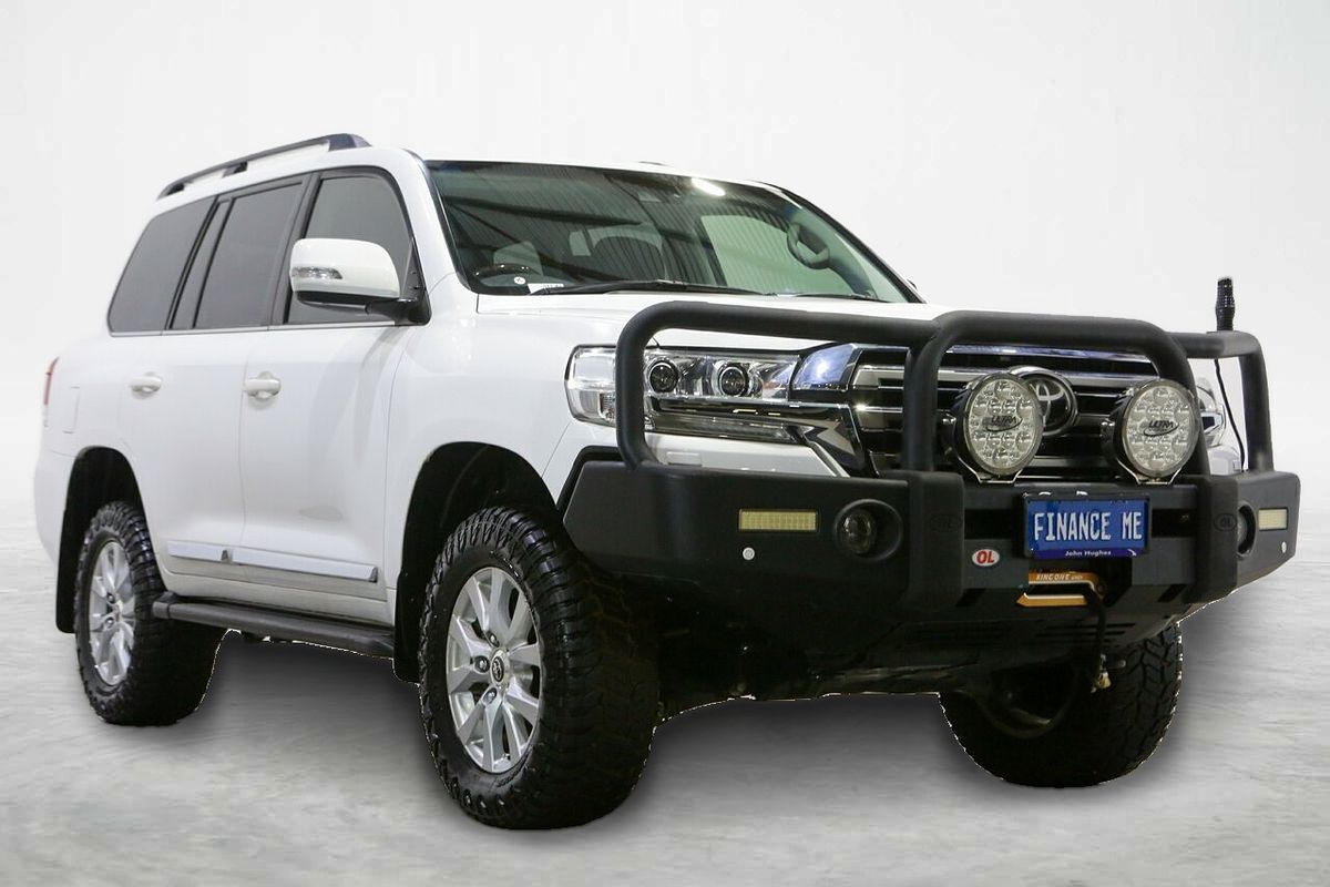 2017 Toyota Landcruiser Sahara URJ202R