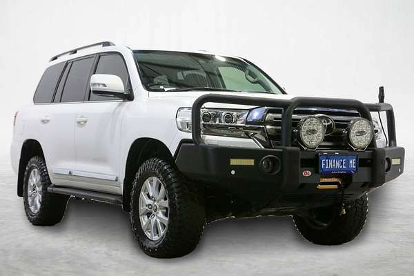 2017 Toyota Landcruiser Sahara URJ202R