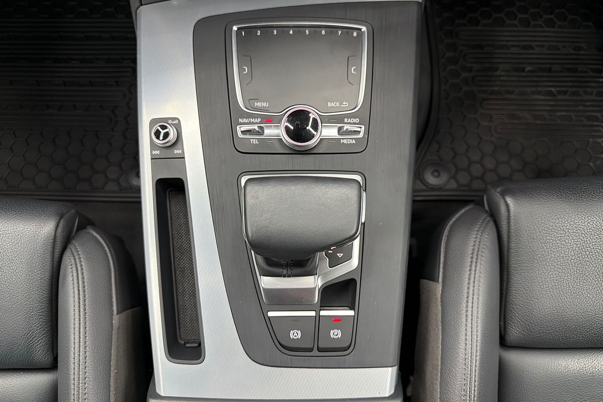2018 Audi Q5 45 TFSI sport FY