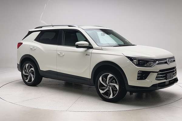 2023 KGM Korando Ultimate C300 thumb-1
