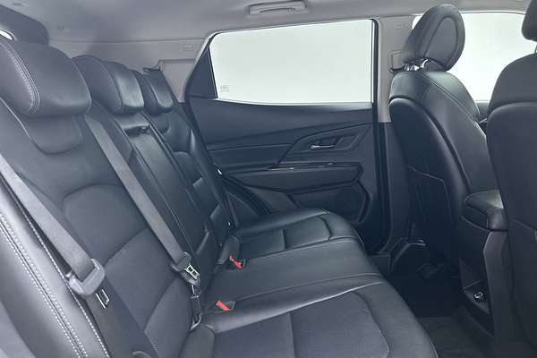 2023 KGM Korando Ultimate C300 thumb-11