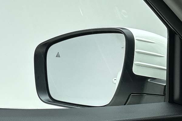2023 KGM Korando Ultimate C300 thumb-17