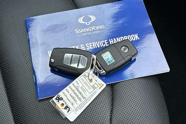 2023 KGM Korando Ultimate C300 thumb-22