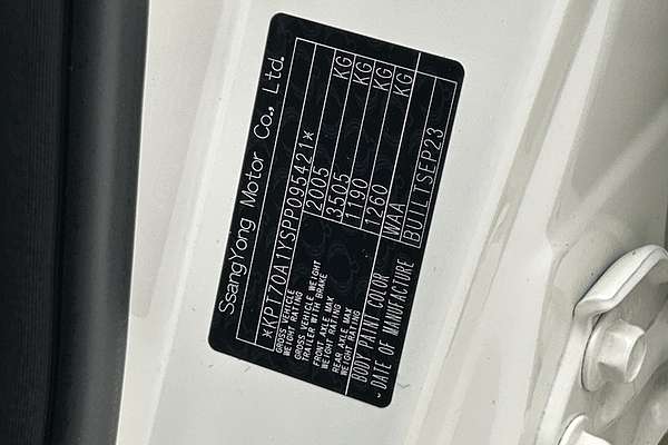 2023 KGM Korando Ultimate C300 thumb-23