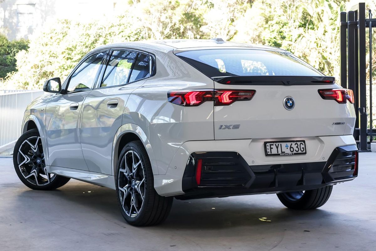2024 BMW iX2 xDrive30 M Sport U10