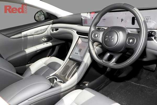 2026 MG IM5 Premium P12L thumb-4