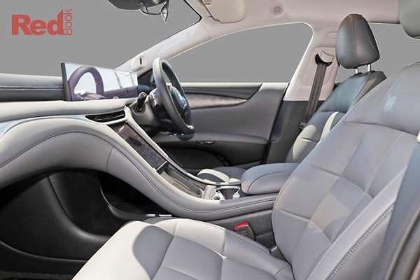 2026 MG IM5 Premium P12L thumb-6