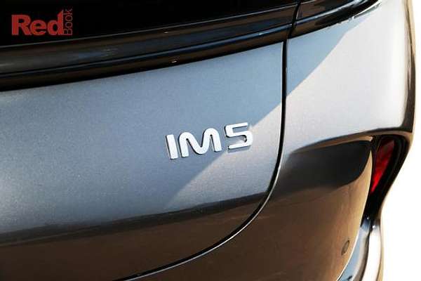 2026 MG IM5 Premium P12L thumb-10