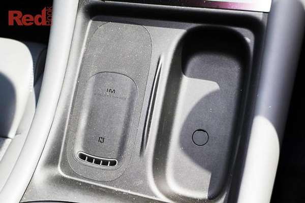 2026 MG IM5 Premium P12L thumb-14