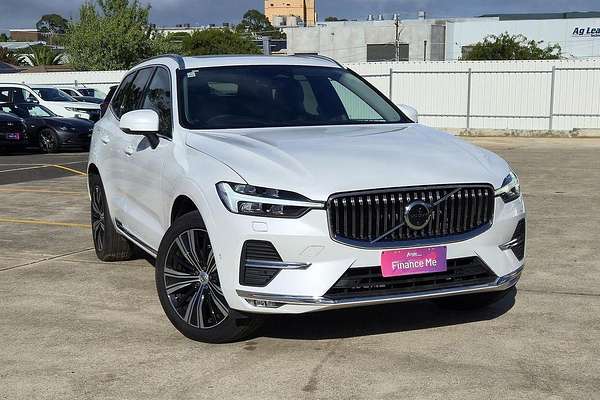 2023 Volvo XC60 Ultimate B5 Bright