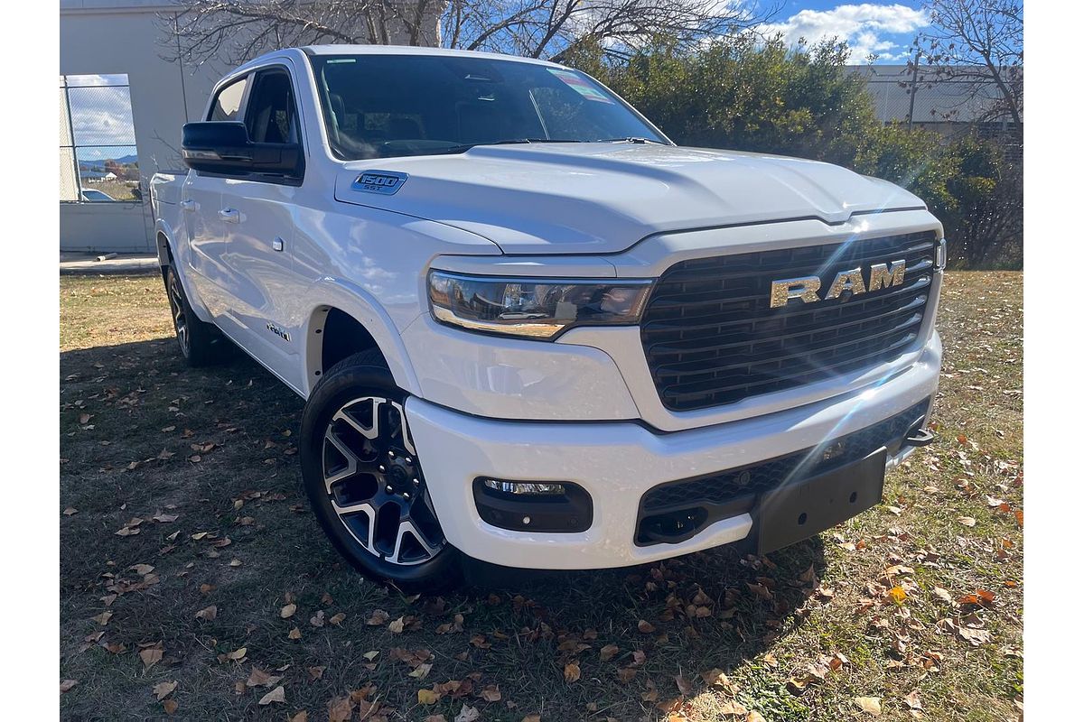 2026 RAM 1500 Laramie Sport Hurricane SO RamBox DT 4X4 SWB