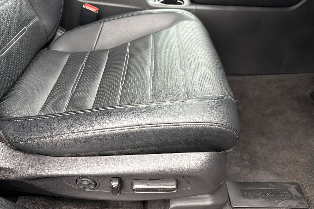 2023 Honda CR-V VTi LX AWD RW