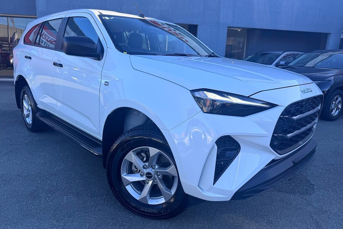 2025 Isuzu MU-X LS-M