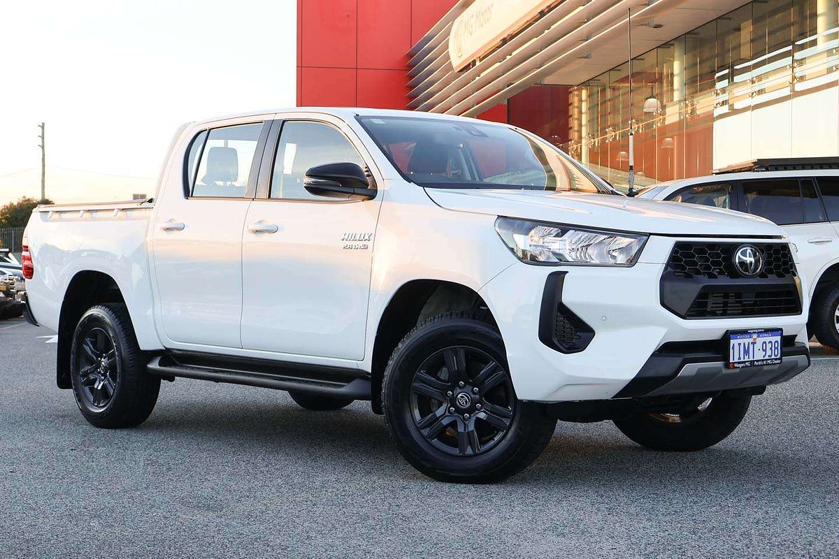 2024 Toyota Hilux SR GUN126R 4X4
