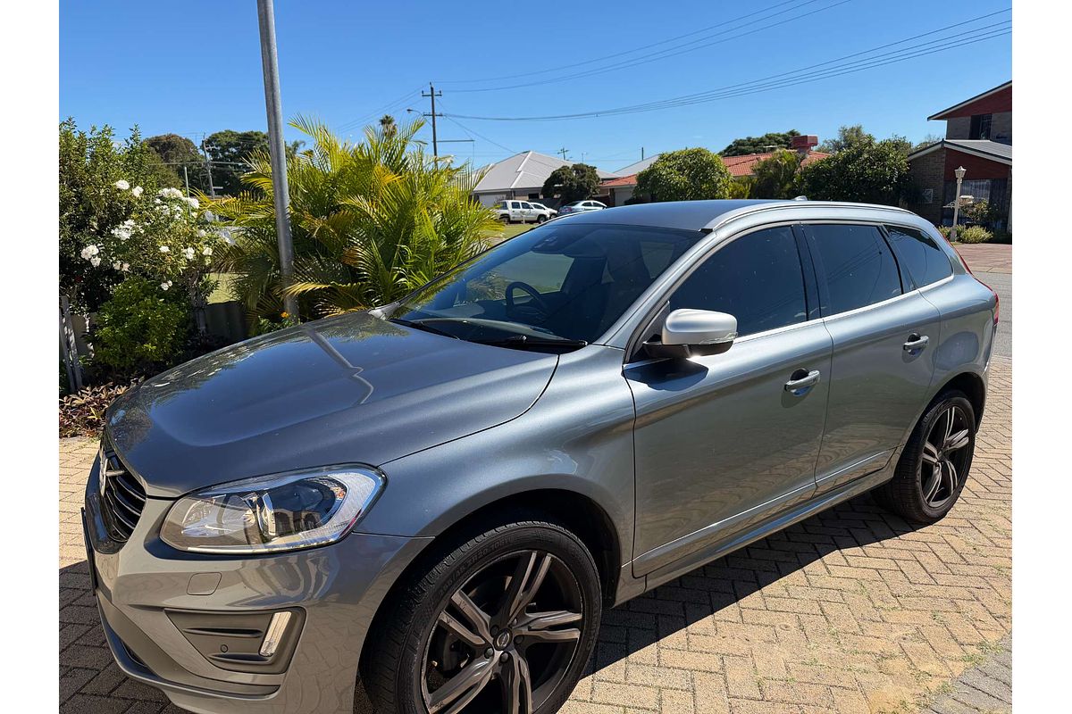 2017 Volvo XC60 T5 R-Design