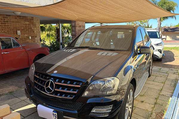 2011 Mercedes-Benz M-Class ML300 CDI BlueEFFICIENCY W164