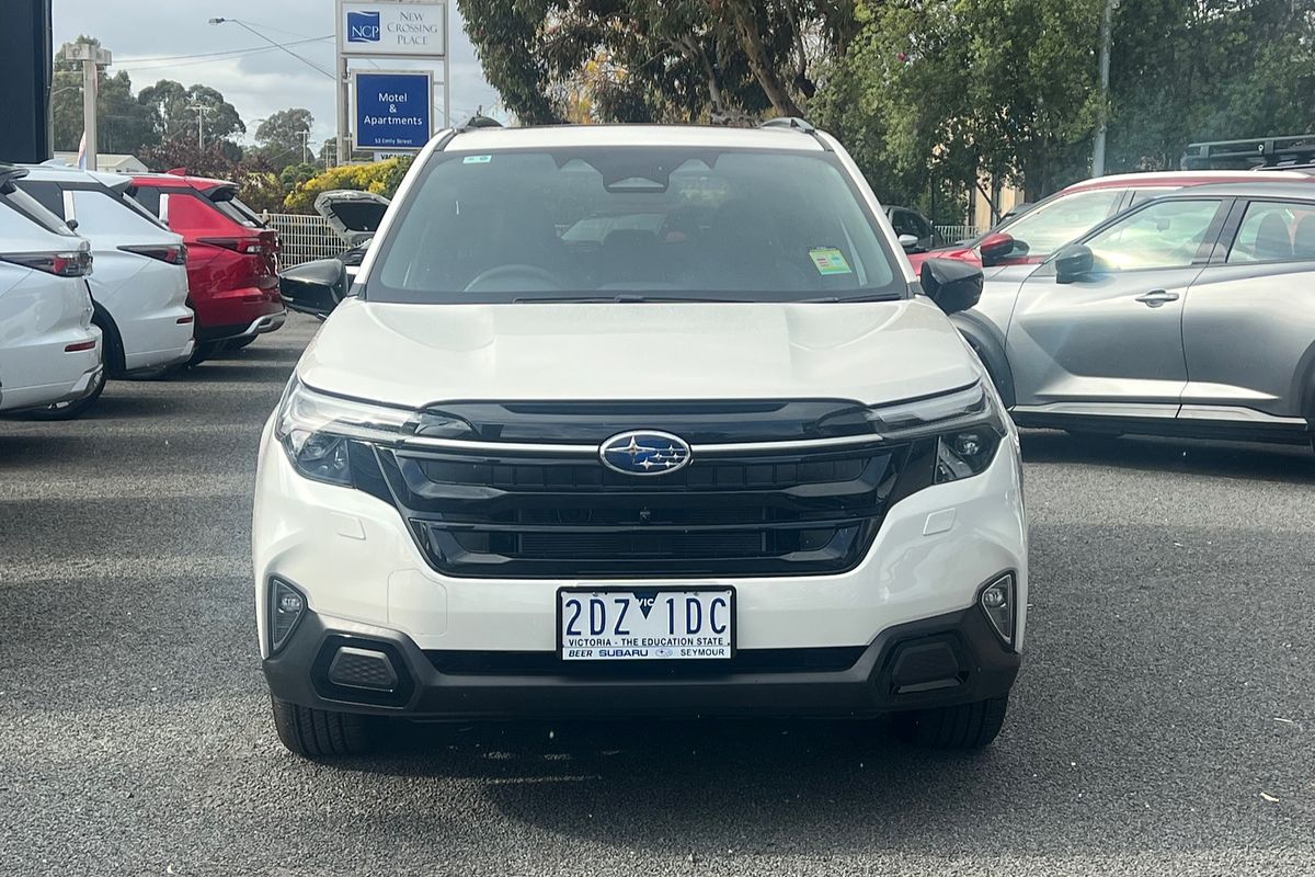 2025 Subaru Forester Hybrid Touring S6