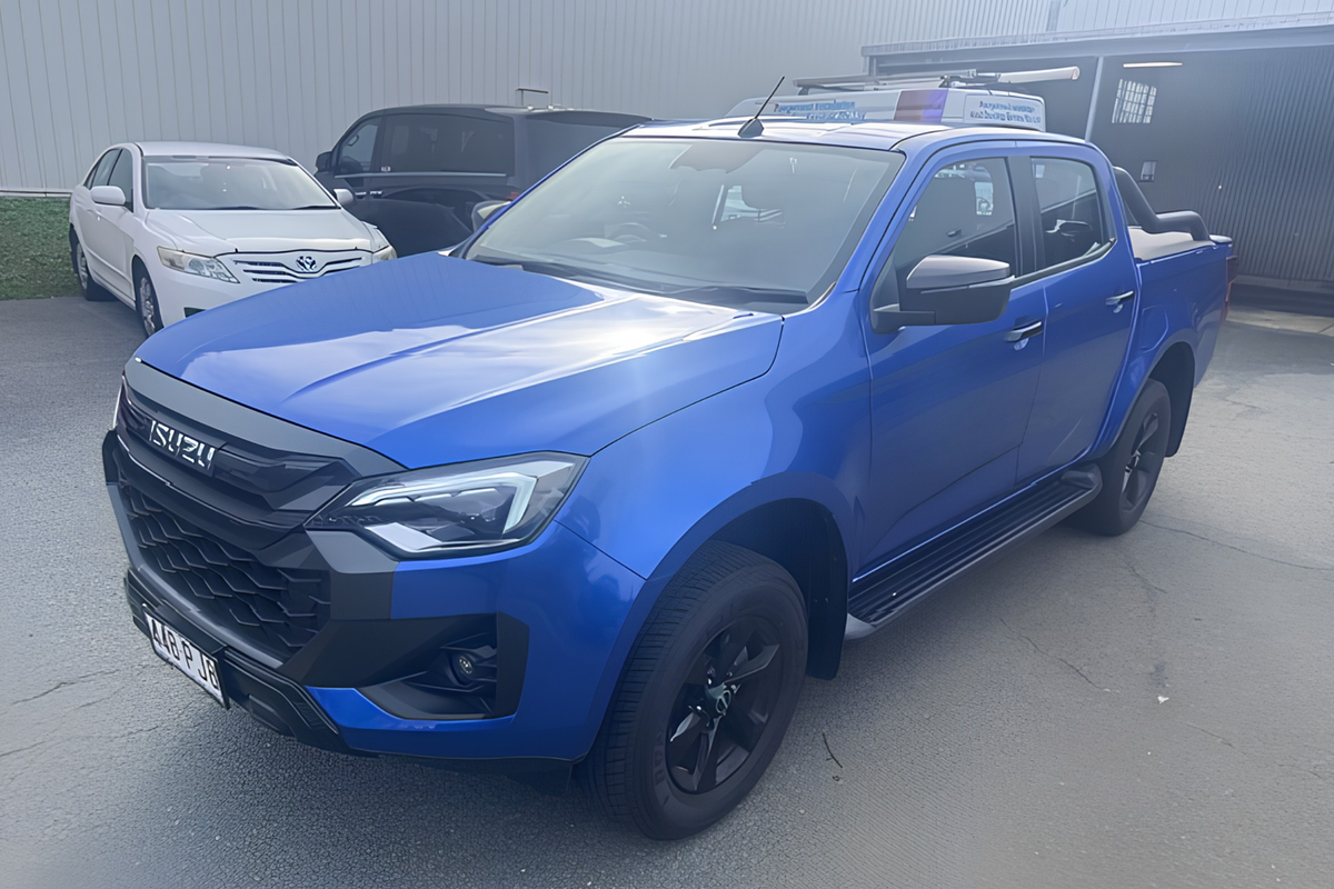 2025 Isuzu D-MAX X-RIDER 4X4
