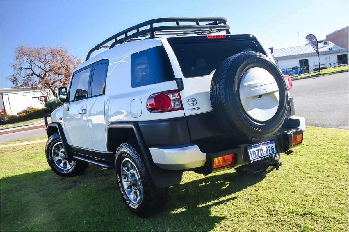 2012 Toyota FJ Cruiser GSJ15R