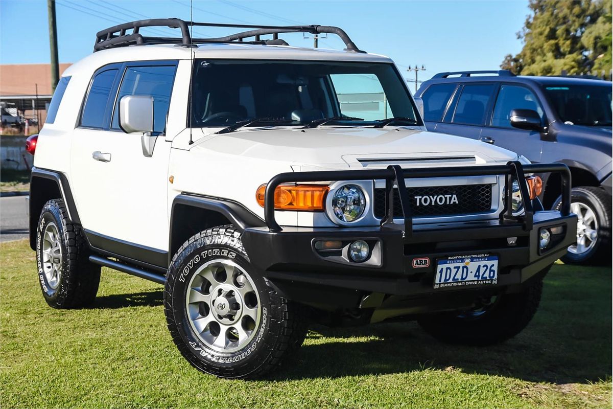 2012 Toyota FJ Cruiser GSJ15R