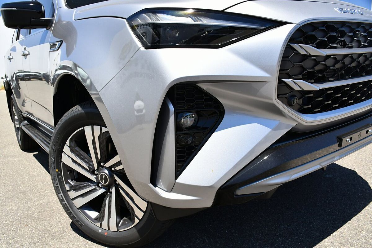 2026 Isuzu MU-X LS-T