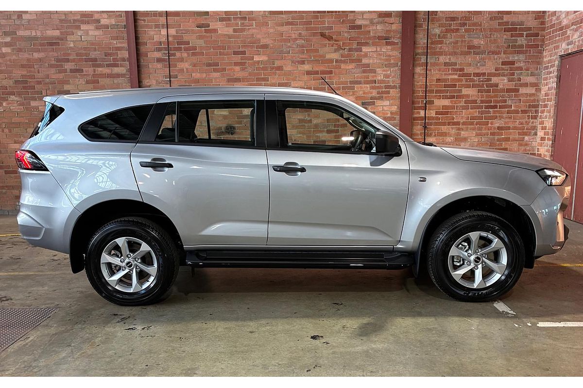 2026 Isuzu MU-X LS-M