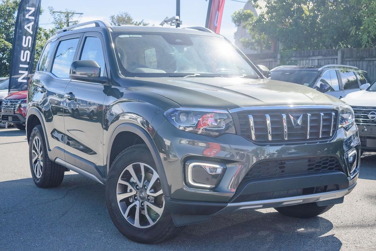 2025 Mahindra Scorpio Z8L+