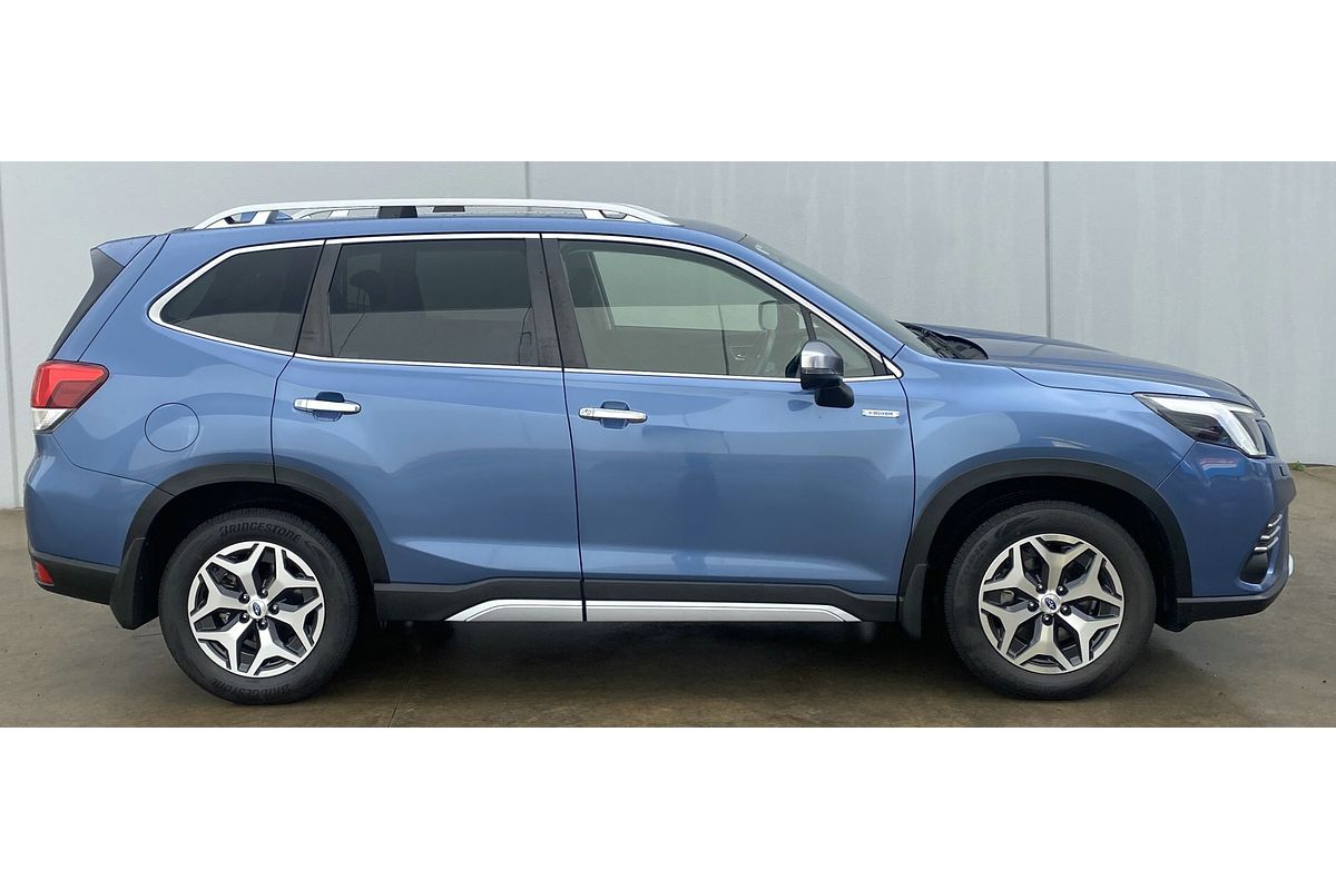 2022 Subaru Forester Hybrid L S5