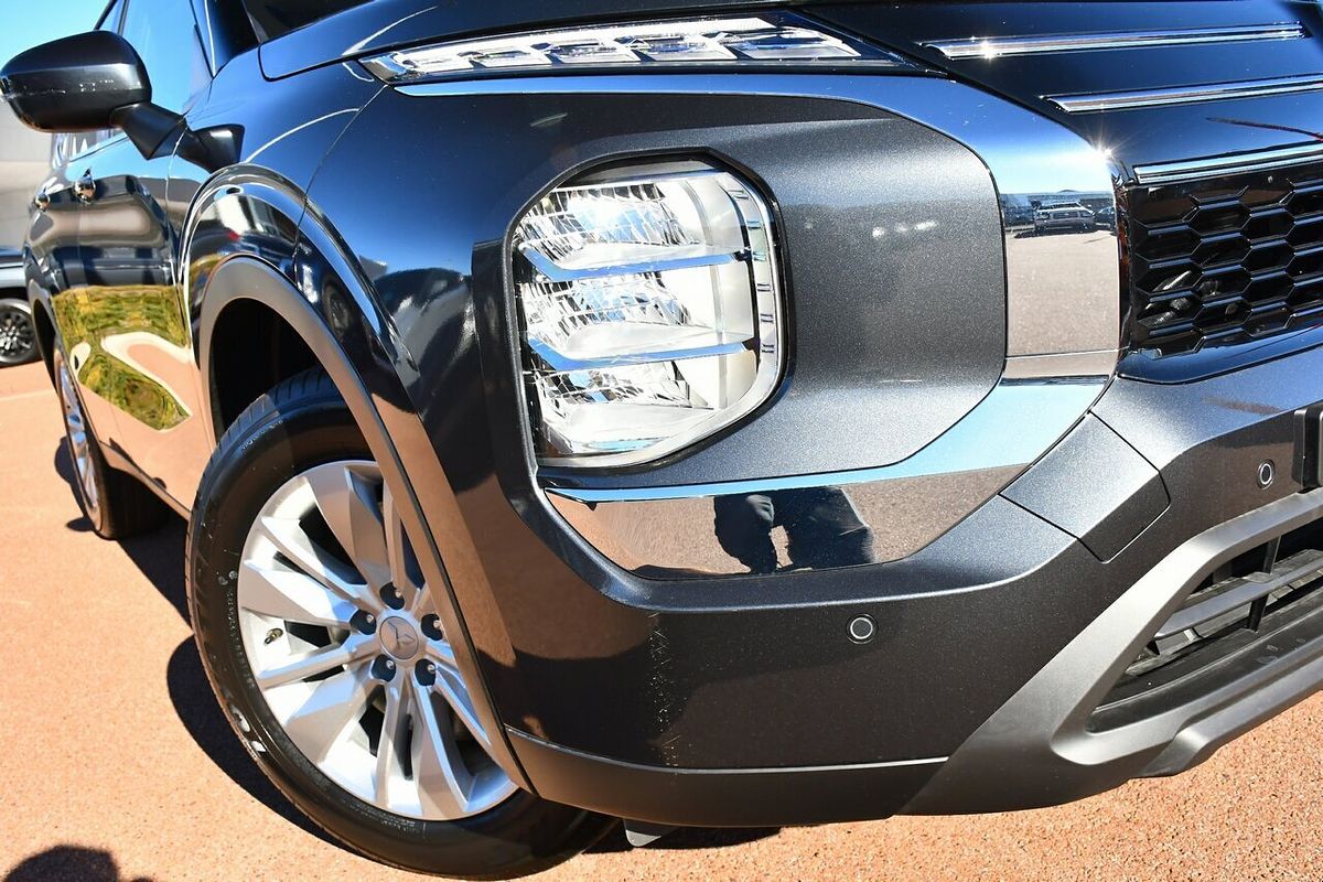 2025 Mitsubishi Outlander ES ZM