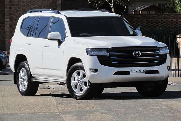 2023 Toyota Landcruiser GXL FJA300R