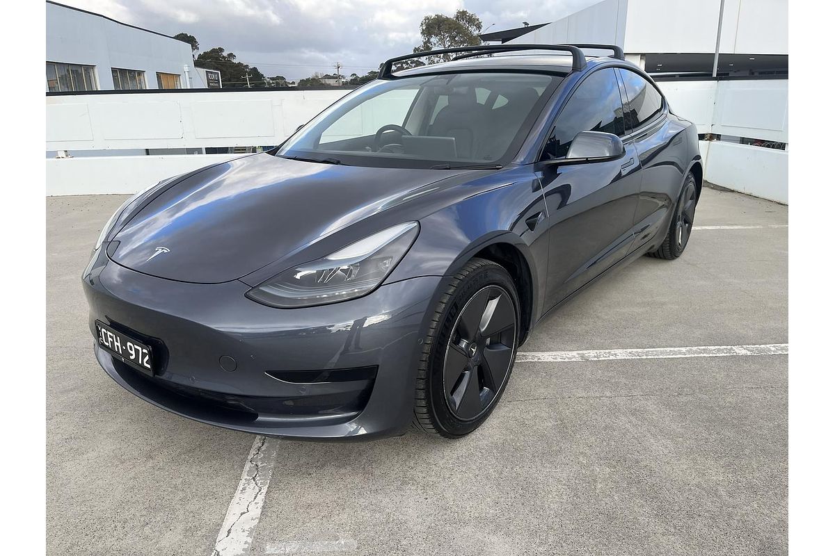 2022 Tesla Model 3 Rear-Wheel Drive