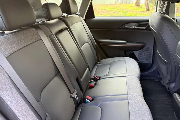 2024 Kia EV5 Air Standard Range OVc thumb-15